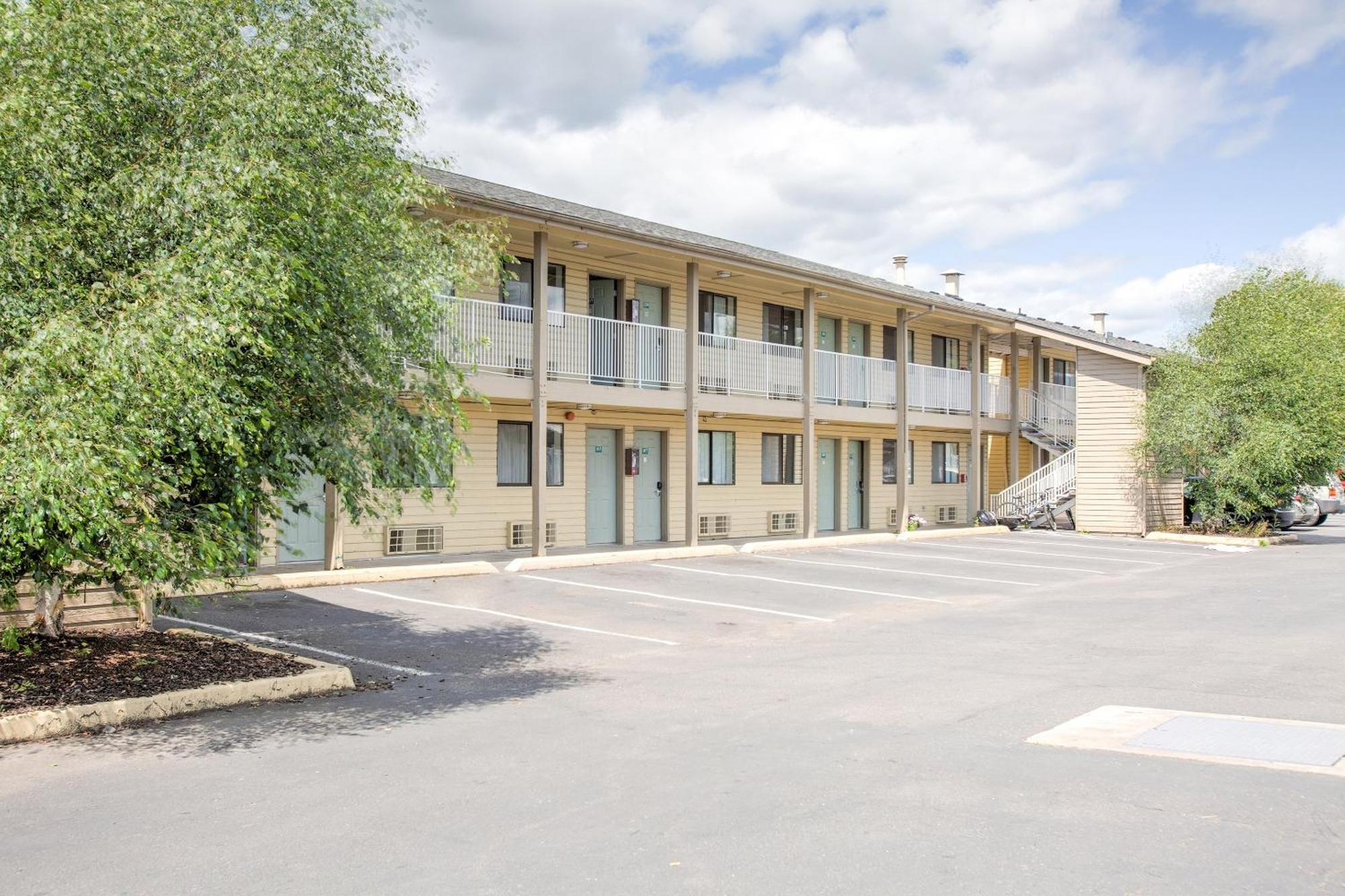 Oyo Woodland Hotel And Suites 외부 사진